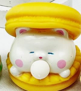 MACAROON SQUISHY BUBBLE FIDGET